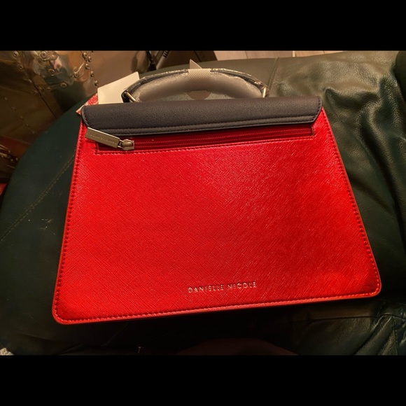 NWT Danielle Nicole Captain America bag - Picture 2 of 5